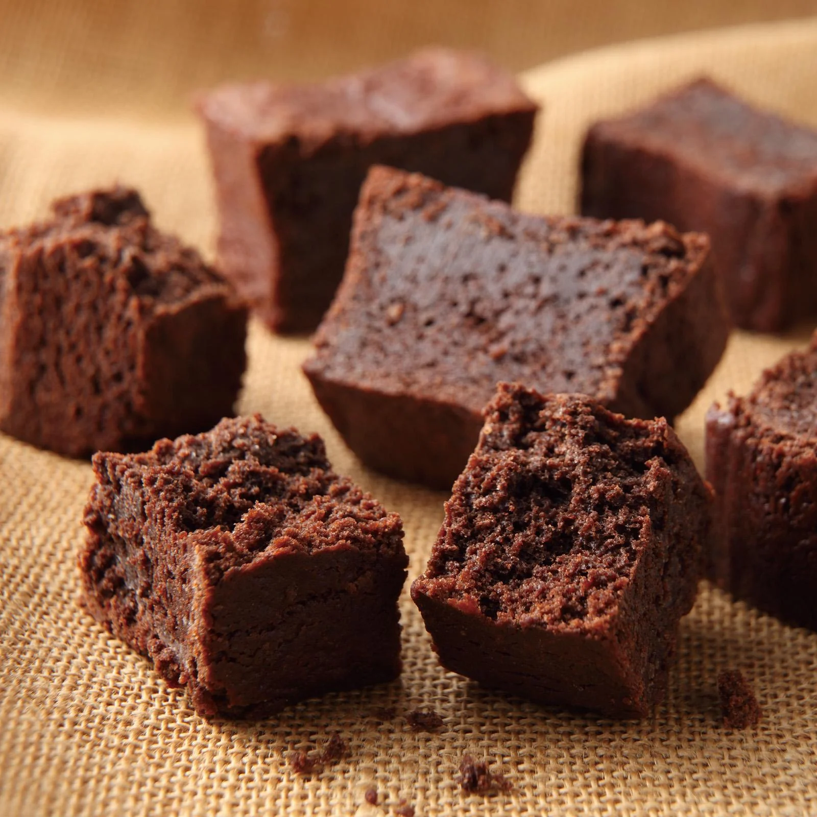 Ragueneau Poro Chocolat Rich Chocolate Brownie Cake 5 Pieces (Pack of 3) - Image 2