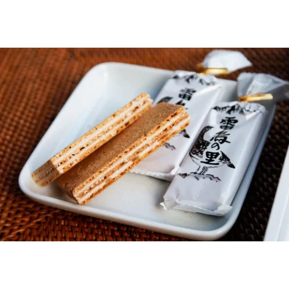 Raicho no Sato Traditional Cream-Filled Sandwich Cookies 16 Pieces - Image 4