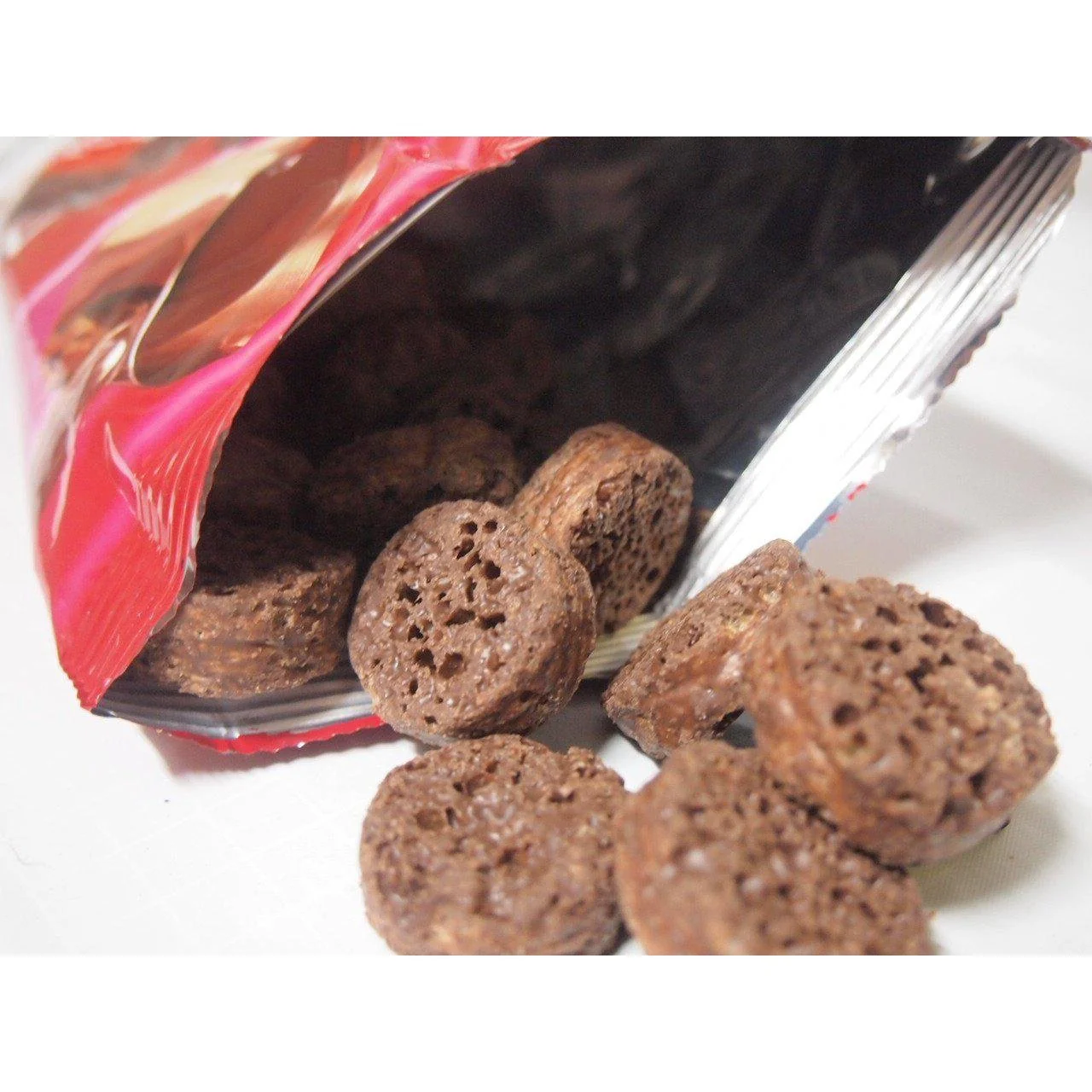 Riska Shittori Choco Chocolate Corn-Puffs Snack 80g (Pack of 3) - Image 3