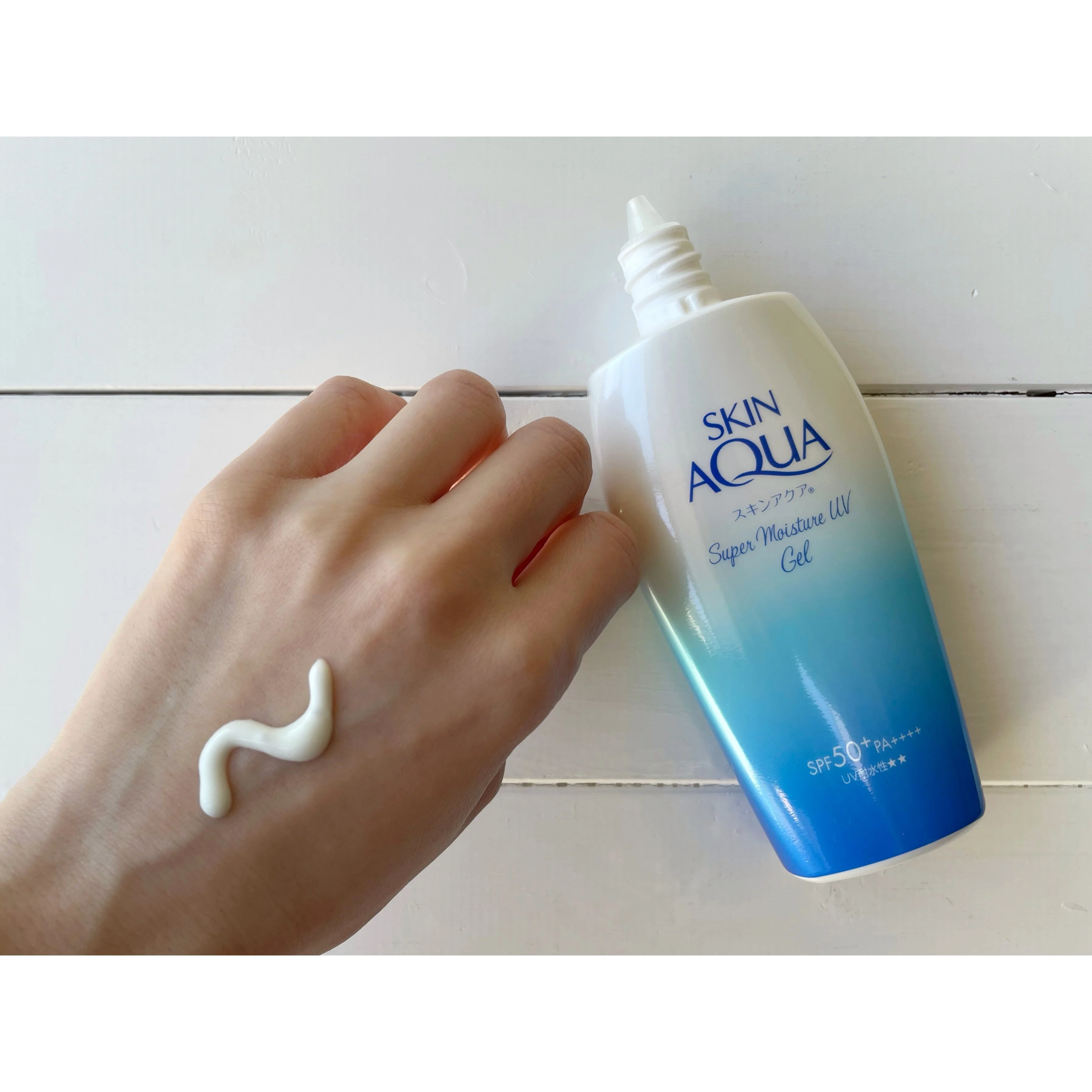 Skin Aqua Super Moisture Gel SPF50+ PA++++ 110g - Image 4