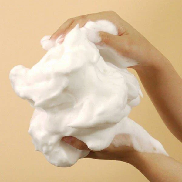 Rosette Cleansing Paste Sea Clay Smooth Foam Cleanser 120g - Image 2