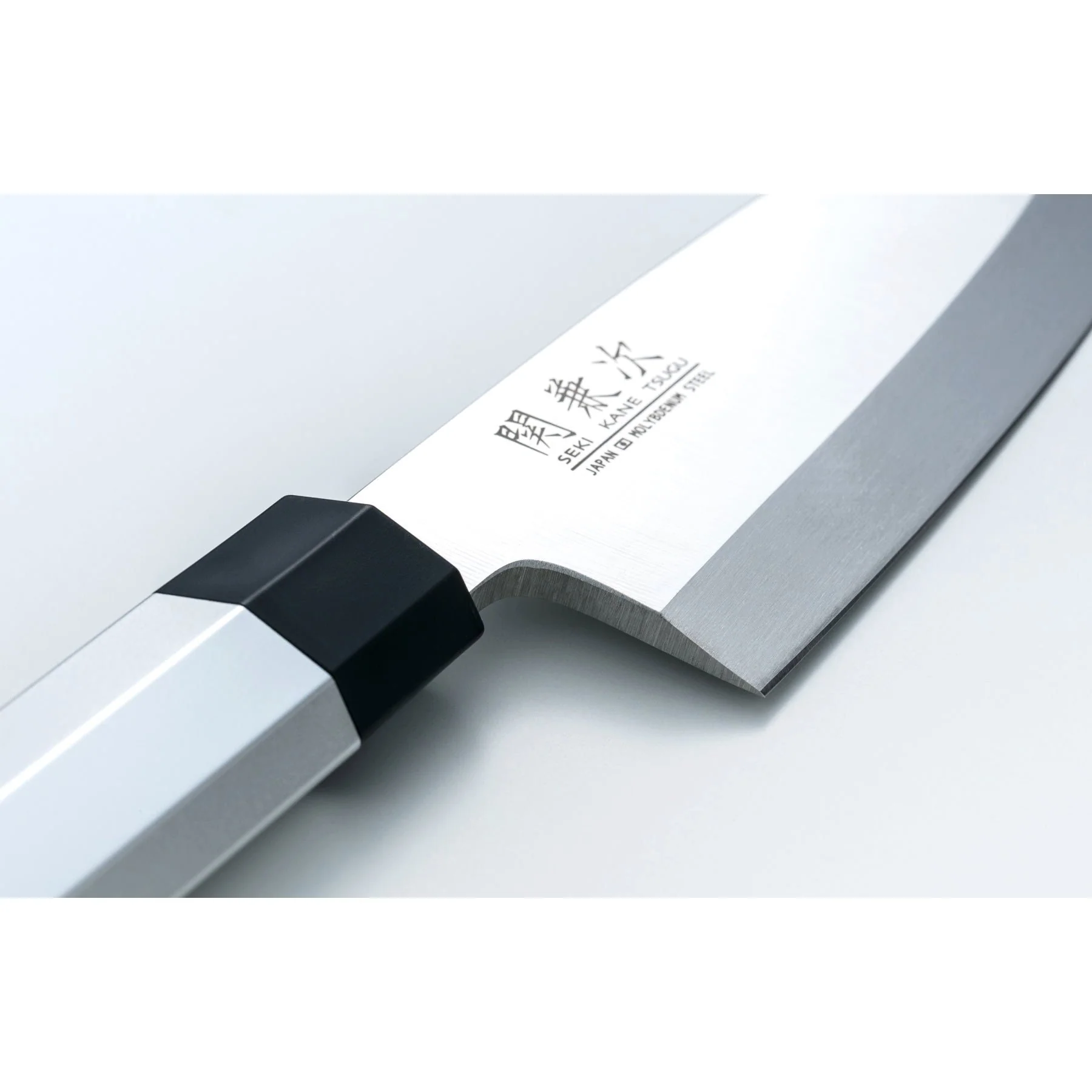 Seki Kanetsugu Single Edged Japanese Sashimi Knife with Aluminum Handle 240mm - Image 3