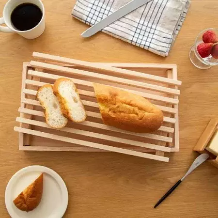Shimanto Hinoki Cypress Wood Bread Cutting Board with Crumb Tray - Image 4