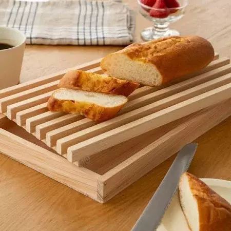 Shimanto Hinoki Cypress Wood Bread Cutting Board with Crumb Tray - Image 5