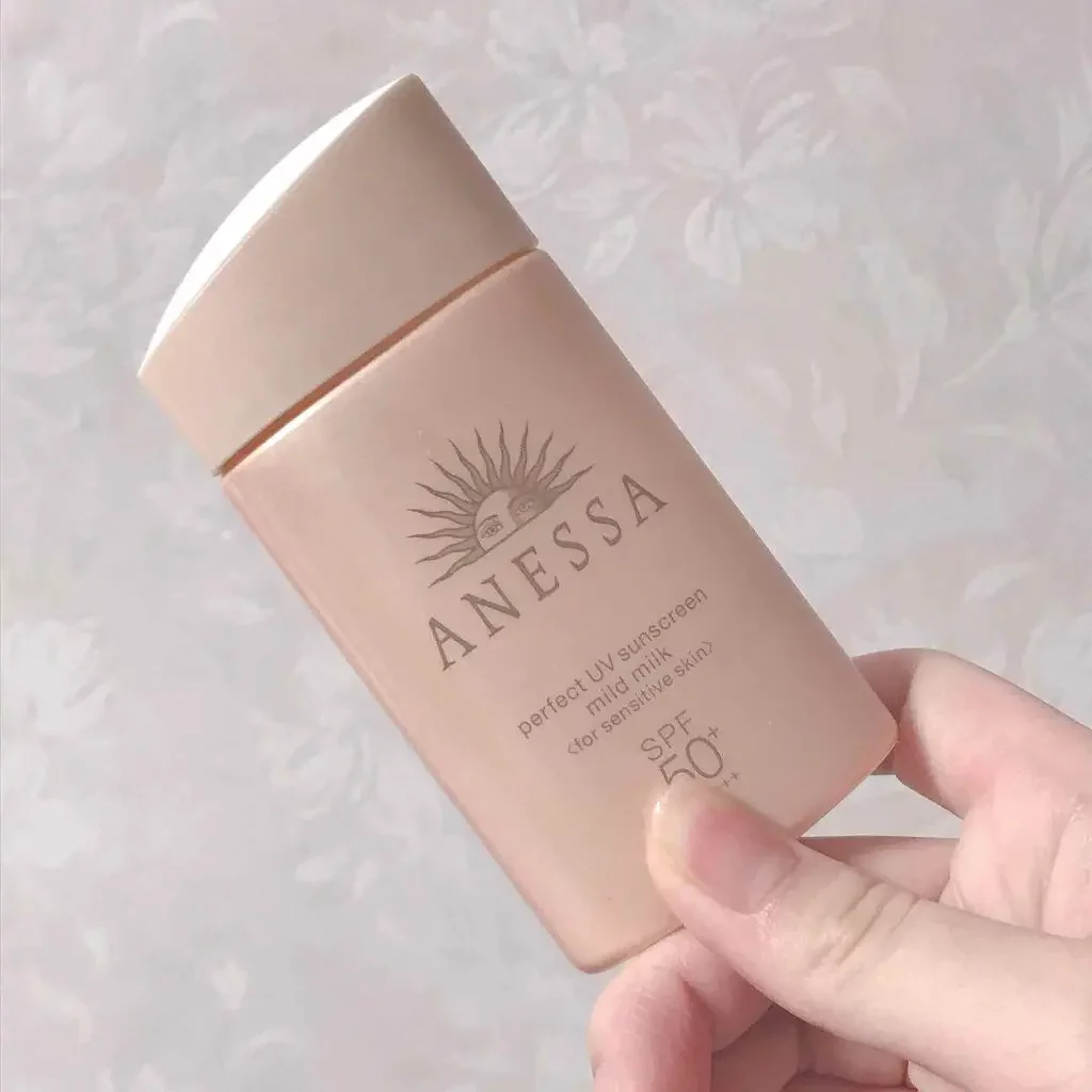 Anessa Perfect UV Sunscreen Mild Milk SPF50+ 60ml - Image 5