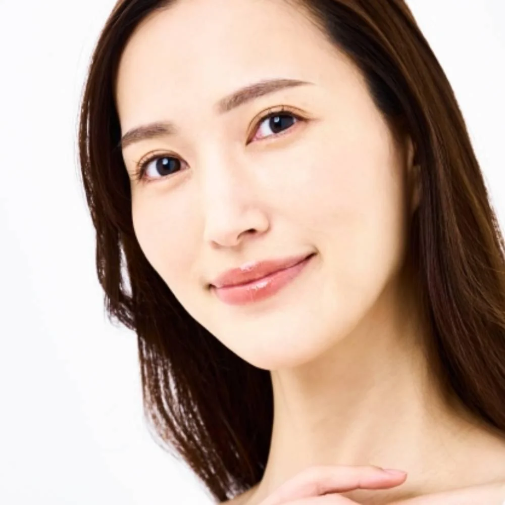 SK-II Genoptics Infinitaura Essence Luxurious Face Serum 30ml - Image 3