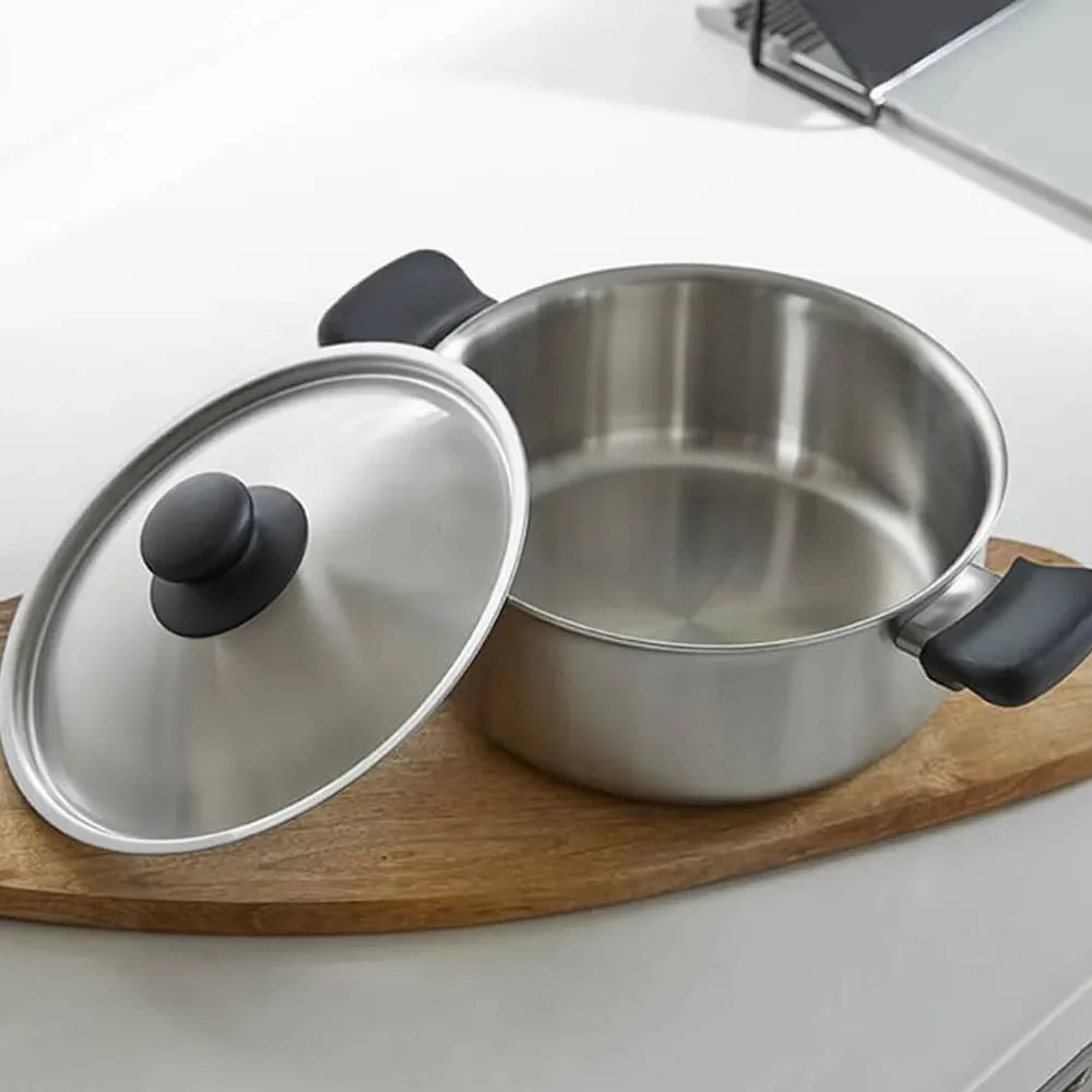 Sori Yanagi Two Handled Matte Finish Stainless Pot With Lid 3.8L - Image 3
