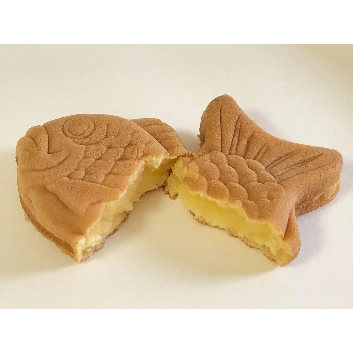 Tada Seika Taiyaki Custard Cream Filled Waffle Snack 10 Pieces - Image 2