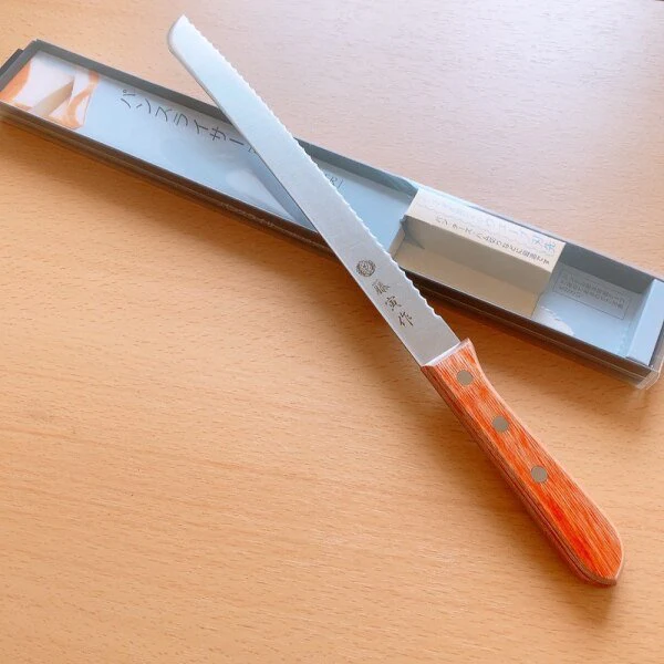 Tojiro Bread Slicer Stainless Steel Serrated Bread Knife 235mm FU-737 - Image 4
