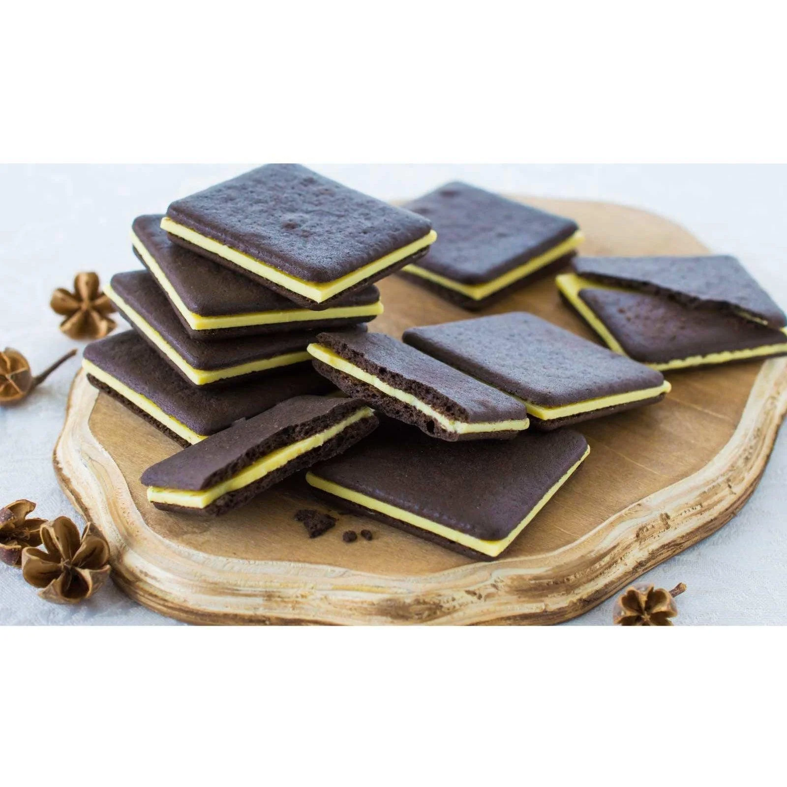 Tokyo Baked Base Chocolate Banana Langue de Chat Cookies 30 Pieces - Image 4