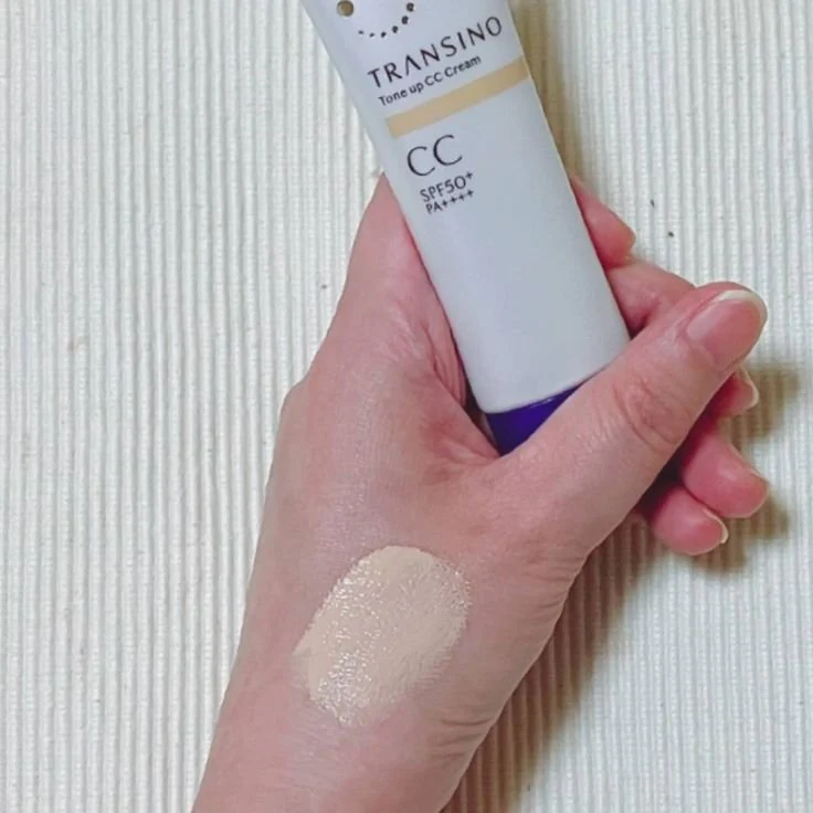 Transino Tone Up CC Cream Beige Brightening Skin Tint SPF50+ 30g - Image 3