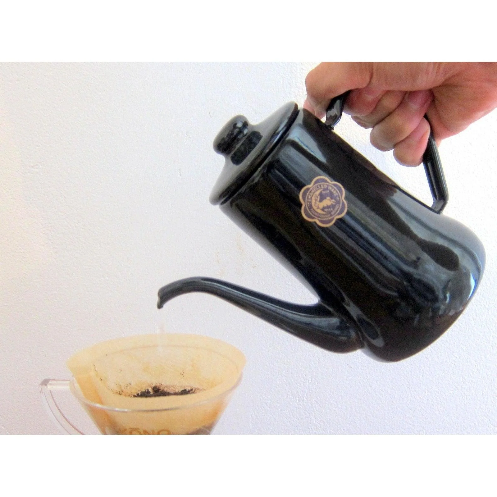 Tsuki Usagi Enamel Drip Coffee Slim Pot Black 0.7L - Image 2