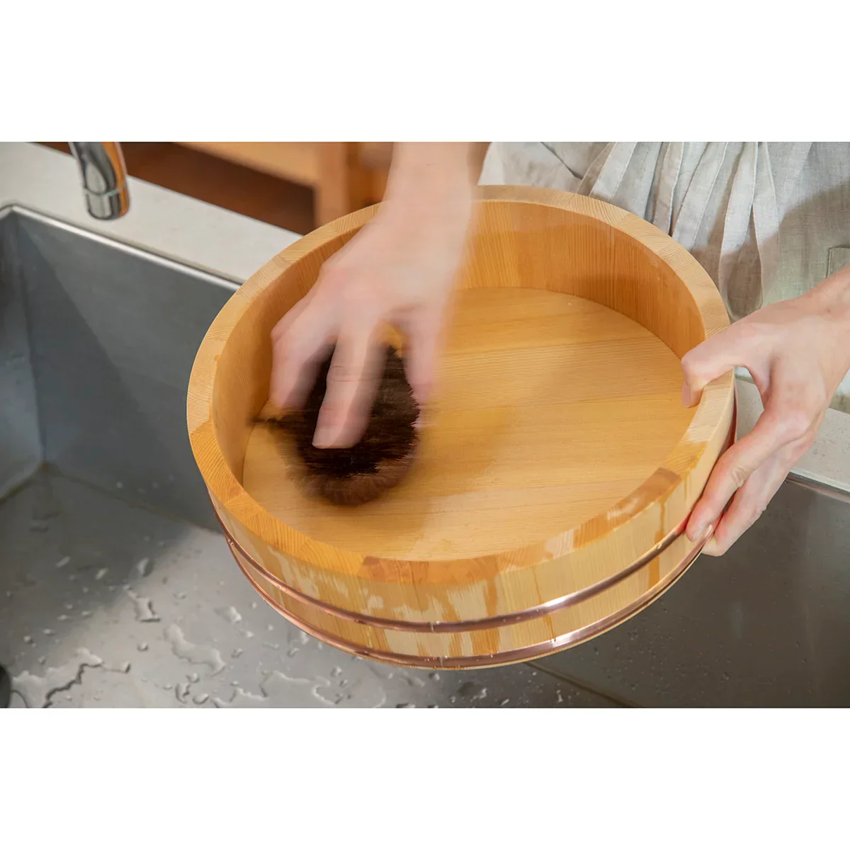 Umezawa Handmade Tawashi Eco-Friendly Gentle Palm Fiber Scrub Brush - Image 2