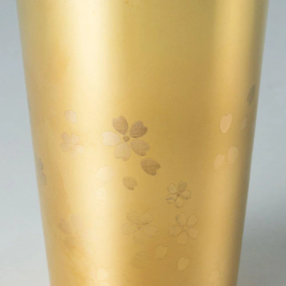 Wahei Freiz Double Wall Tumbler Sakura Pattern Gold - Image 4