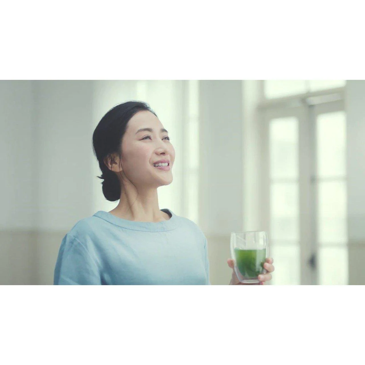 Yakult Watashi no Aojiru Green Barley Grass Juice Powder (60 Sticks) 240g - Image 4