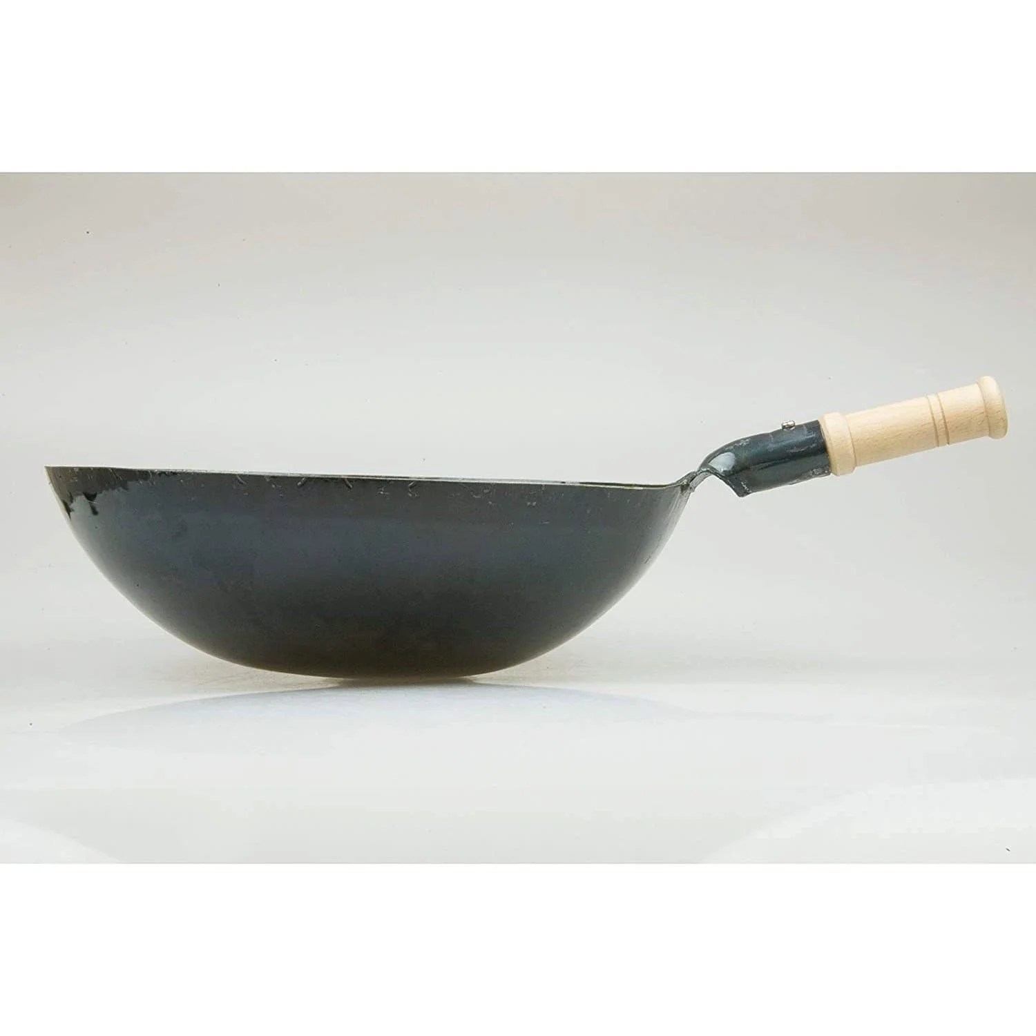 Yamada Kogyo Round Bottom Iron Wok with Wooden Handle (1.2mm) - Image 3