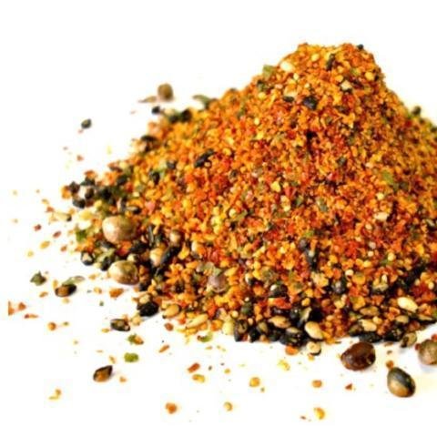 Yawataya Isogoro Shichimi Togarashi Seasoning Can 14g - Image 2