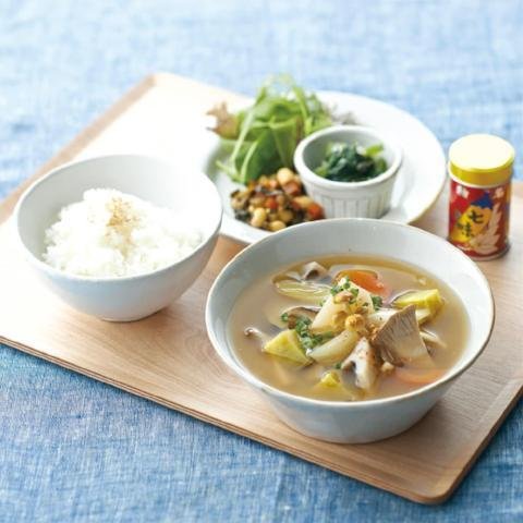 Yawataya Isogoro Shichimi Togarashi Seasoning Can 14g - Image 9