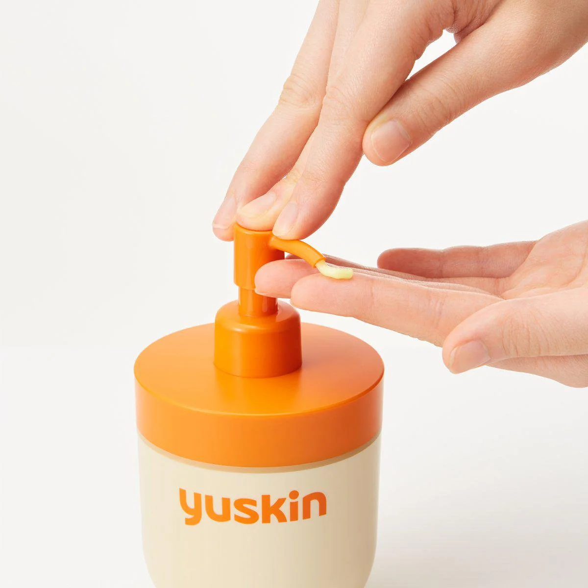 Yuskin Aa Body Cream Intensive Moisturizer for Dry Skin Non-Greasy 180g - Image 3
